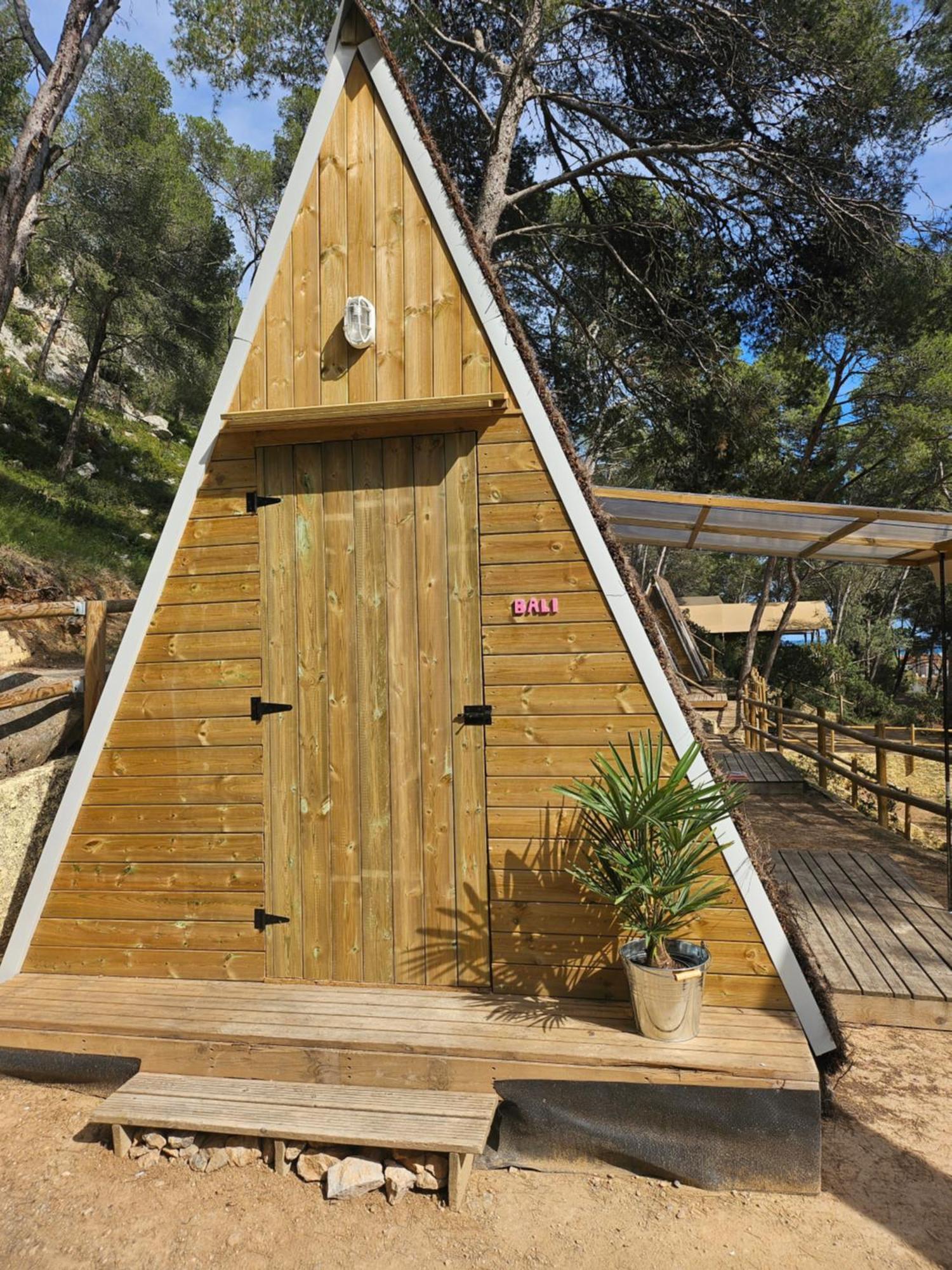 ל'אסטרטיט Glamping Lodge Estartit מראה חיצוני תמונה