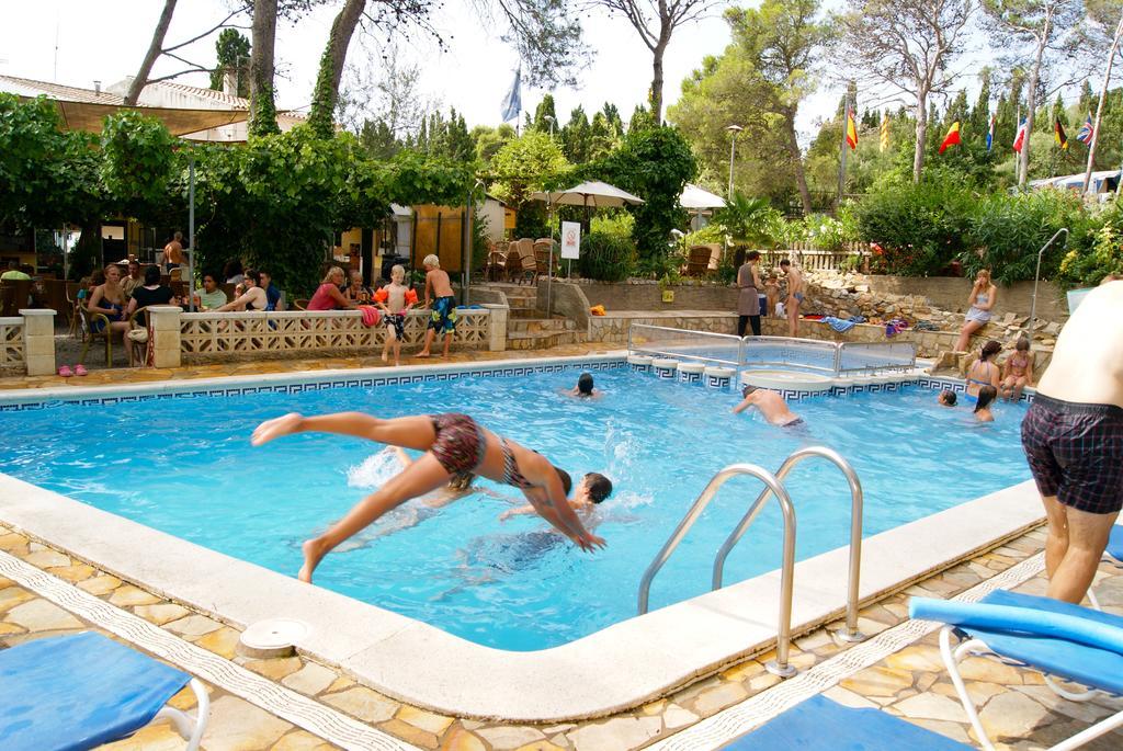 ל'אסטרטיט Glamping Lodge Estartit מראה חיצוני תמונה