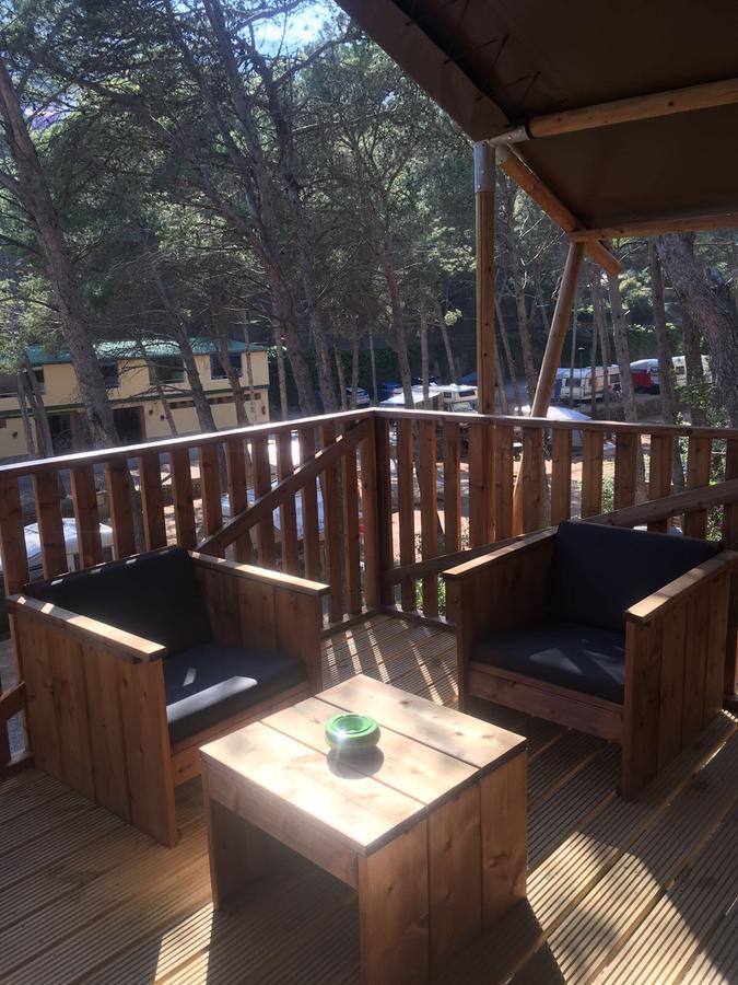 ל'אסטרטיט Glamping Lodge Estartit מראה חיצוני תמונה